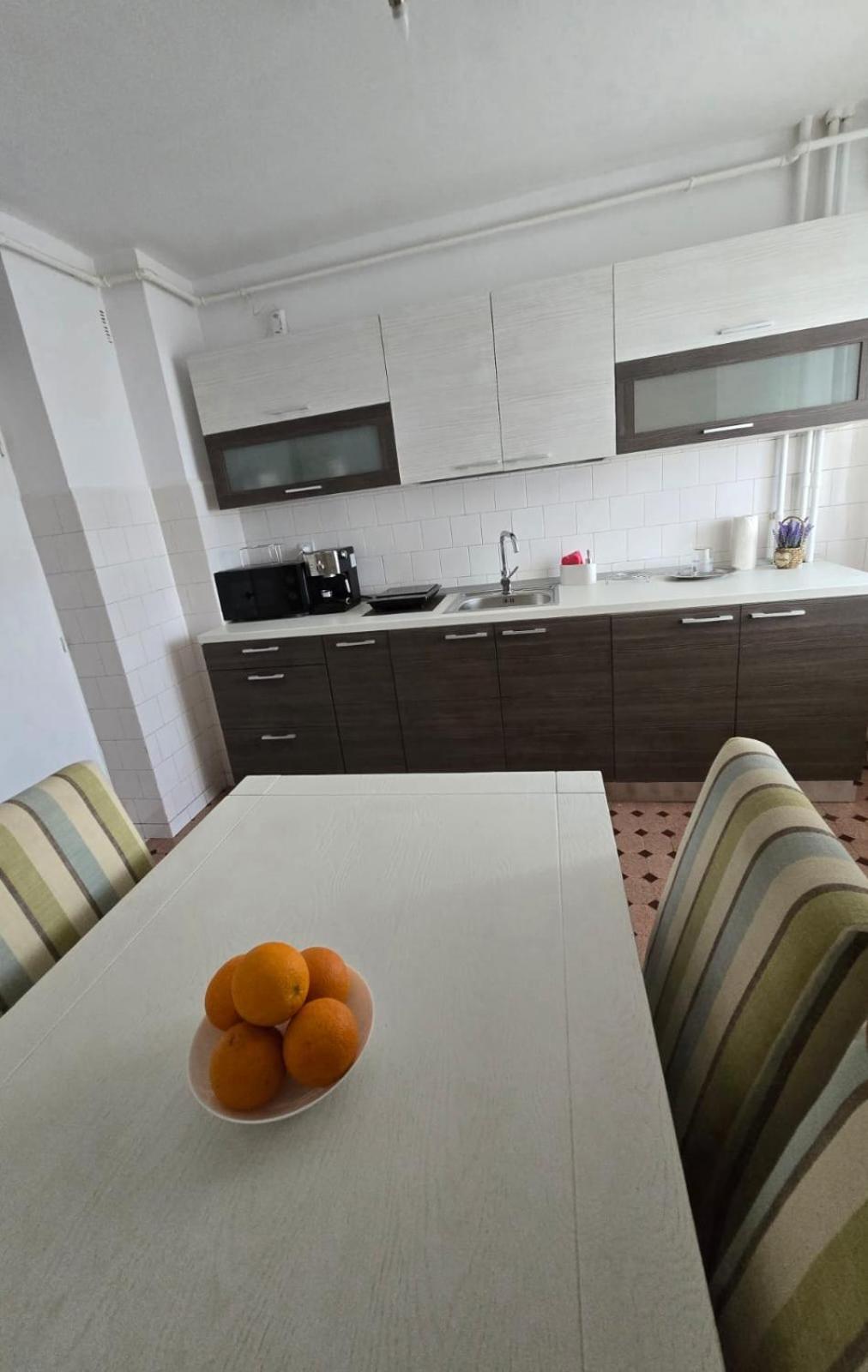 Apartament 3 Camere, Zona Dedeman ピテシュティ エクステリア 写真