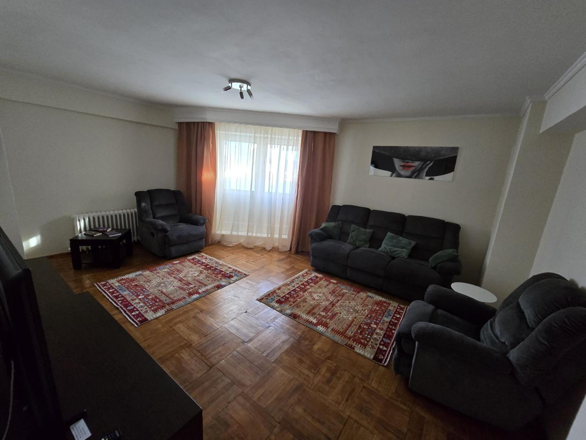 Apartament 3 Camere, Zona Dedeman ピテシュティ エクステリア 写真